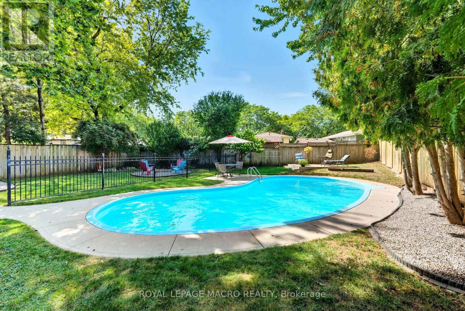 554 CHAMBERLAIN ROAD - 39