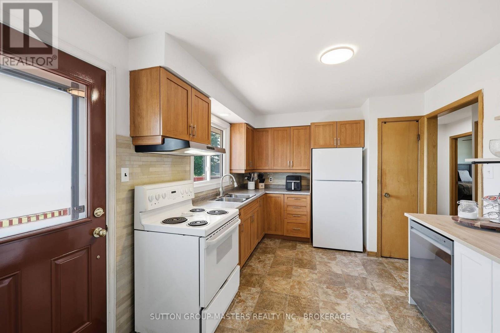 2212 BATTERSEA ROAD - 15