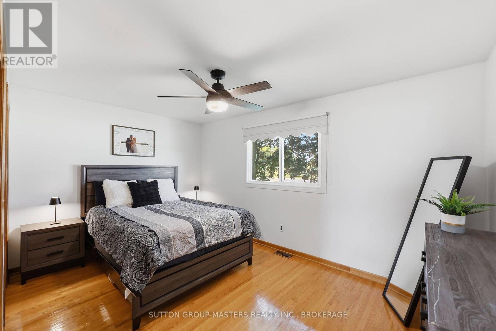 2212 BATTERSEA ROAD - 19