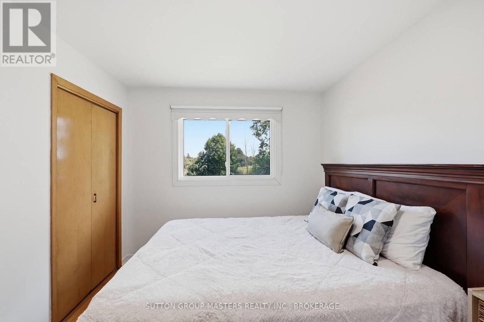 2212 BATTERSEA ROAD - 23