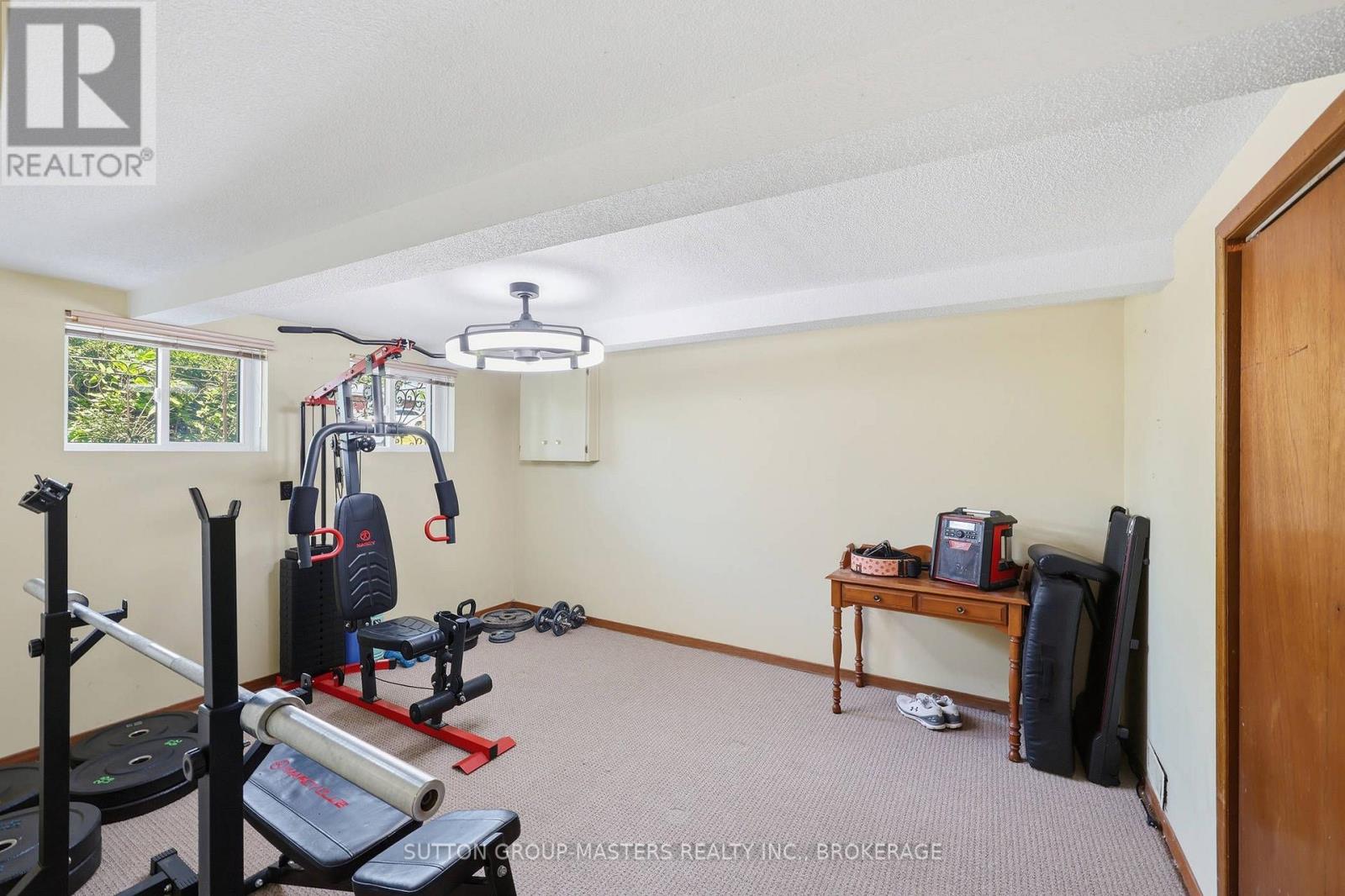 2212 BATTERSEA ROAD - 28
