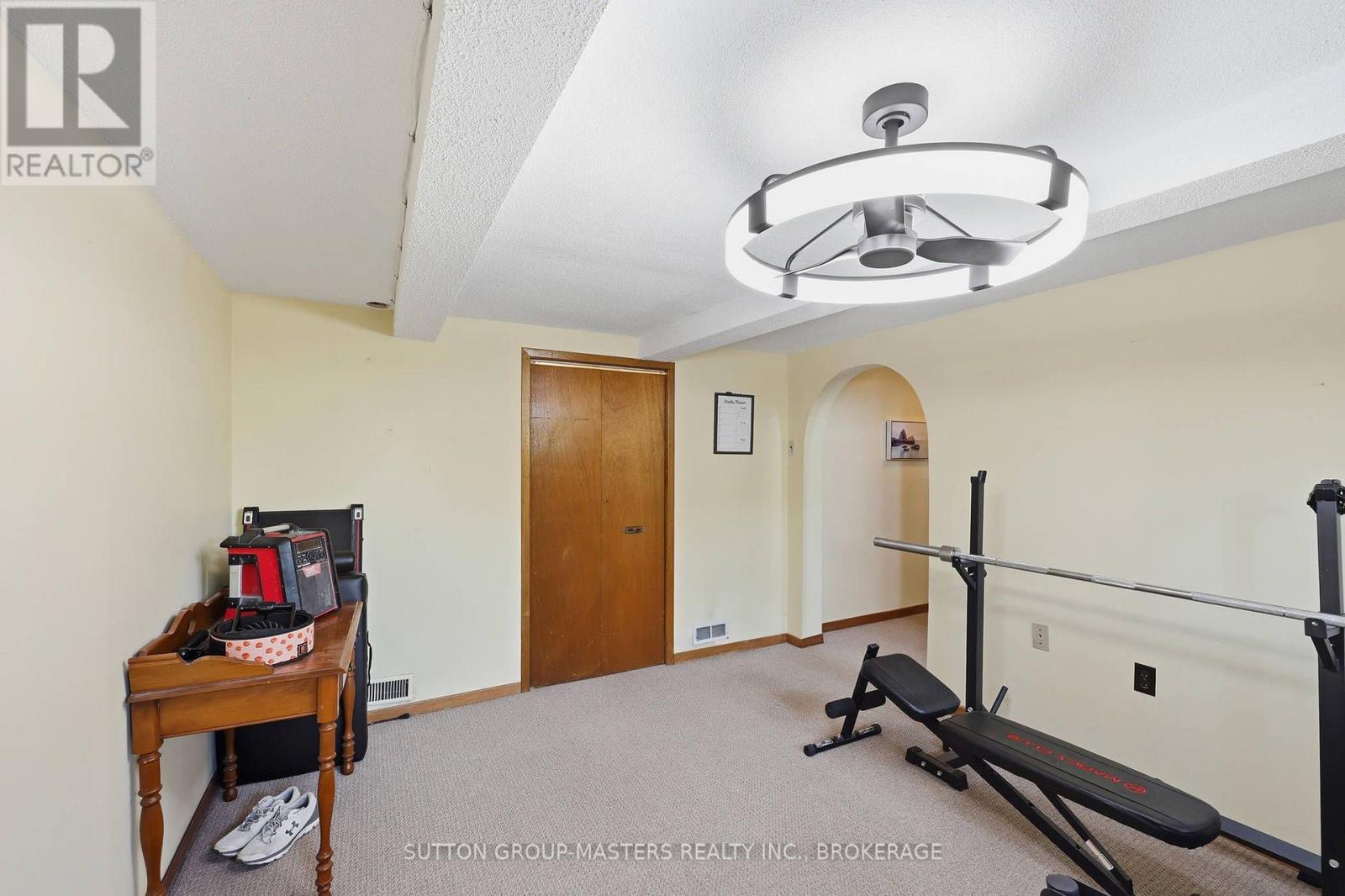 2212 BATTERSEA ROAD - 29