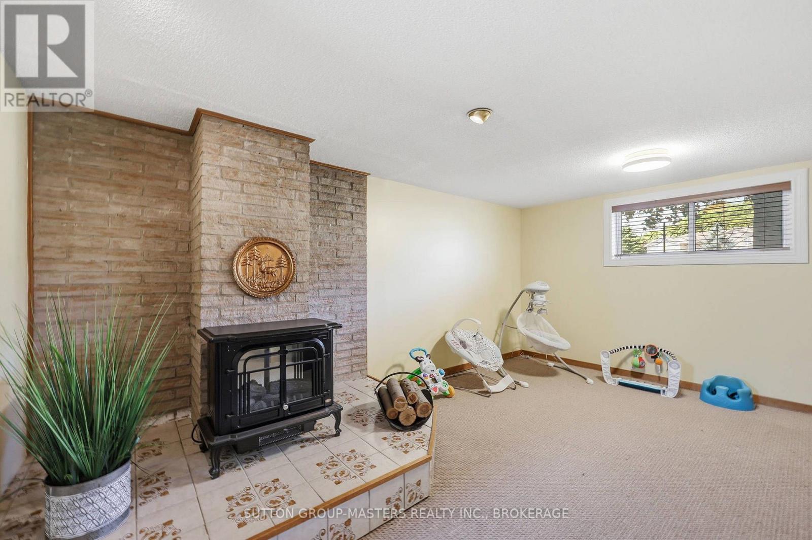 2212 BATTERSEA ROAD - 34