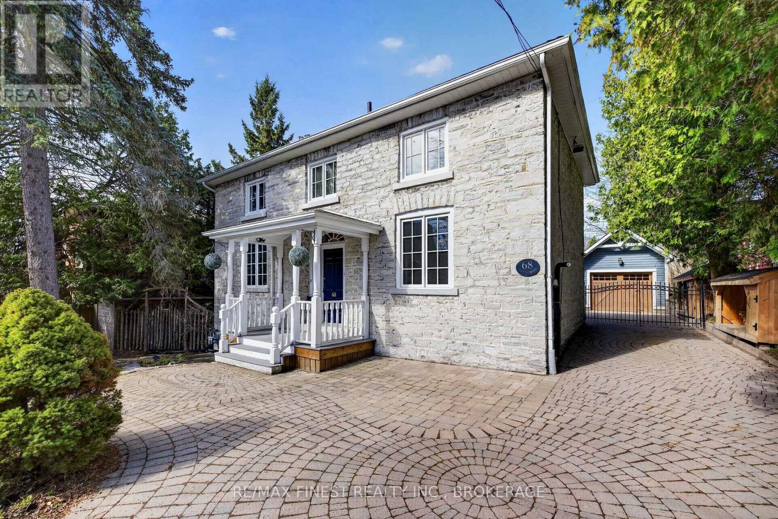 68 COLLINGWOOD STREET - 1