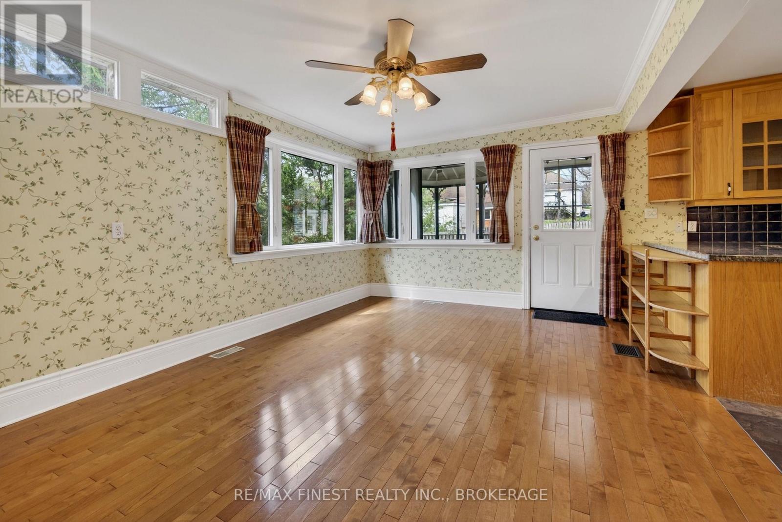 68 COLLINGWOOD STREET - 14