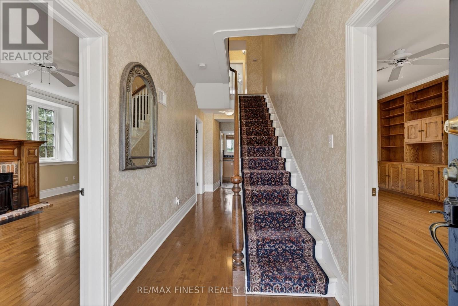 68 COLLINGWOOD STREET - 23