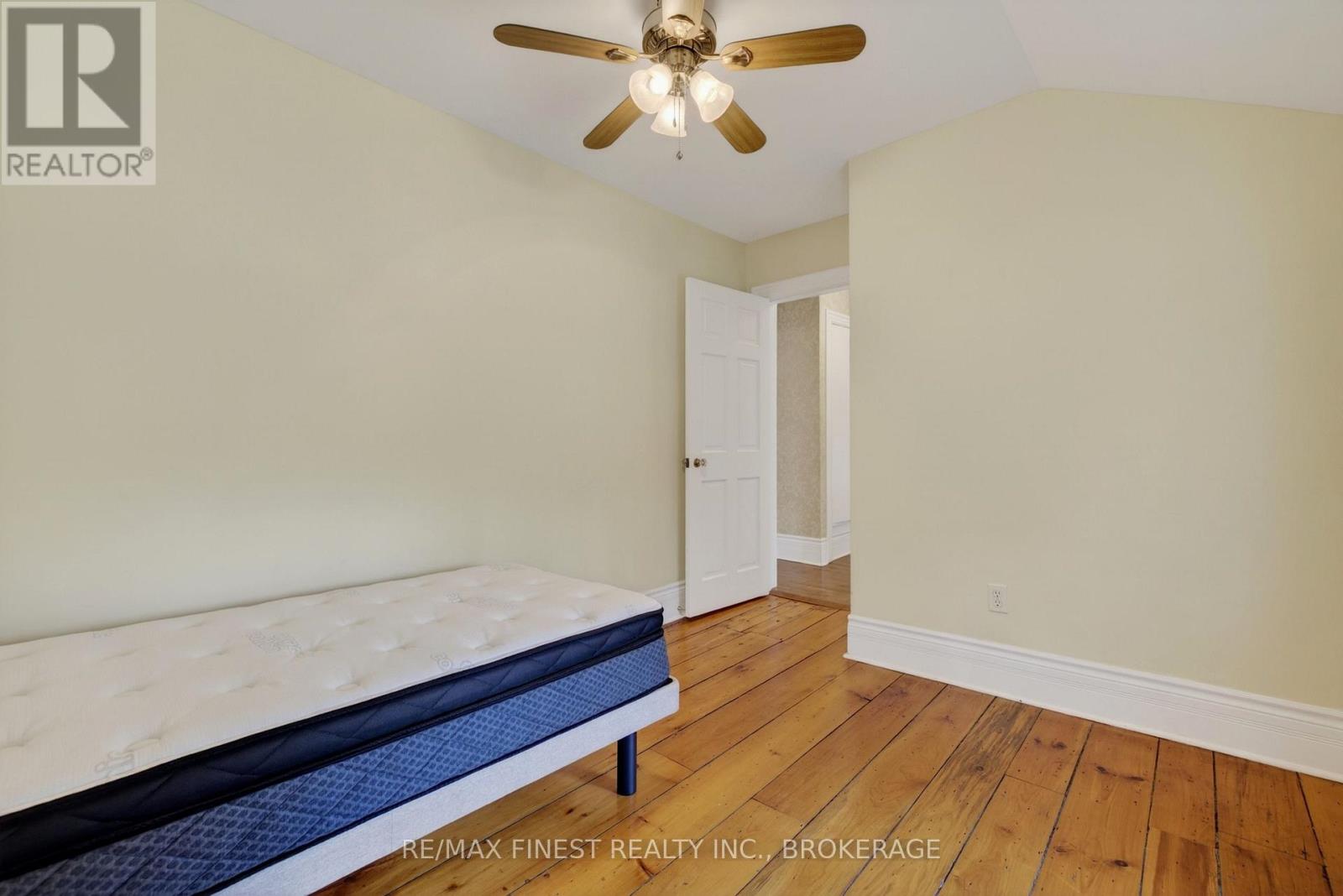 68 COLLINGWOOD STREET - 30