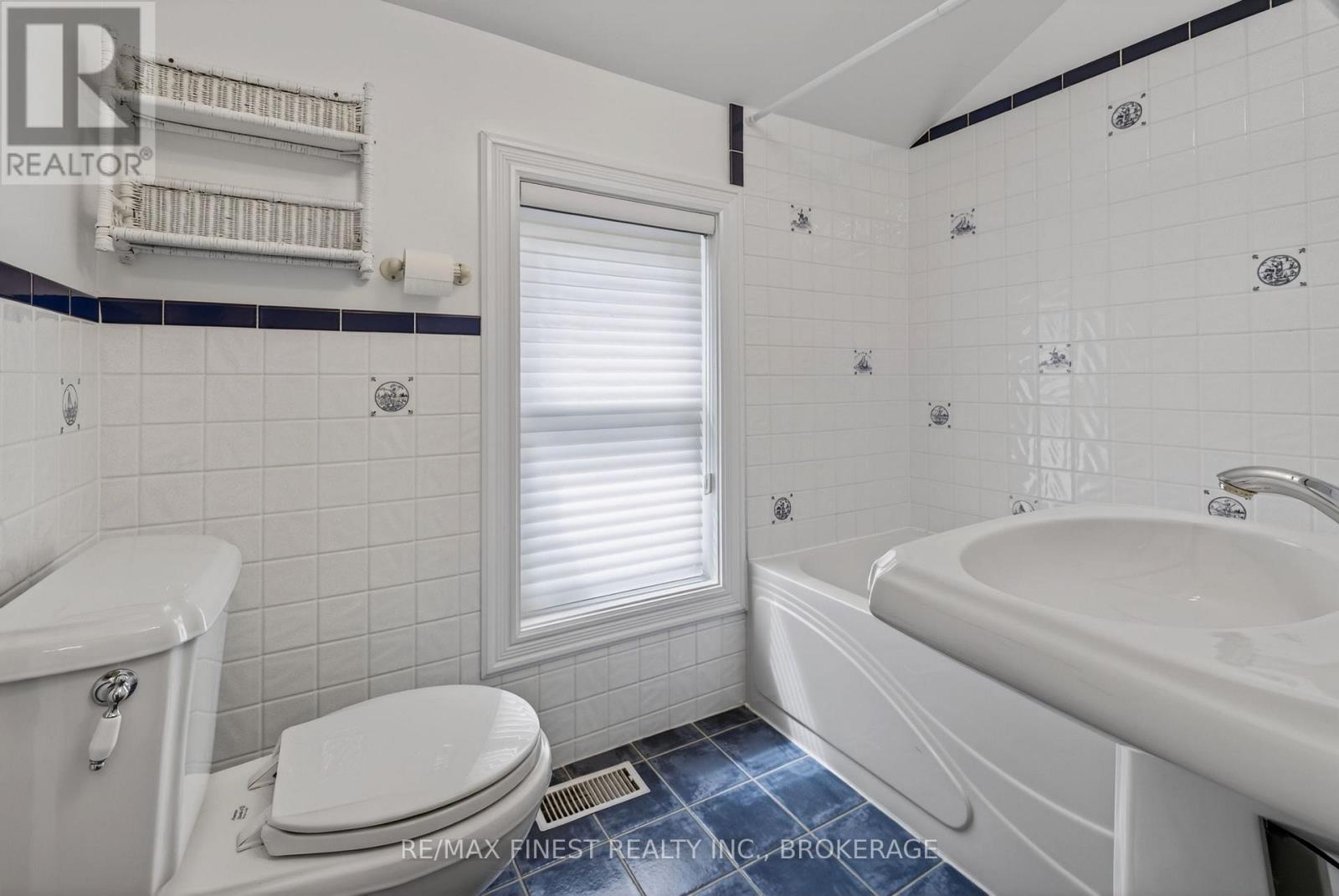 68 COLLINGWOOD STREET - 31