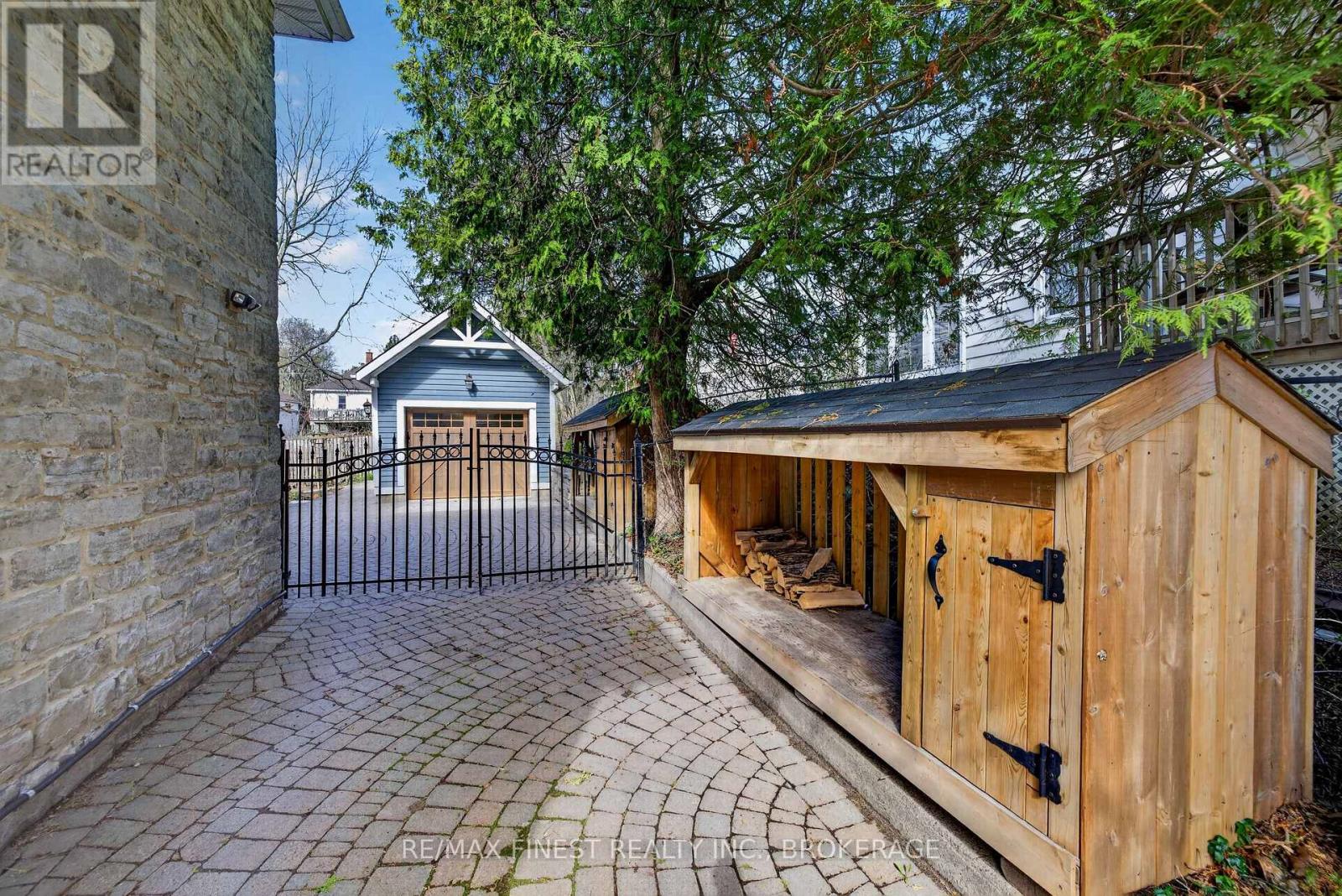 68 COLLINGWOOD STREET - 49