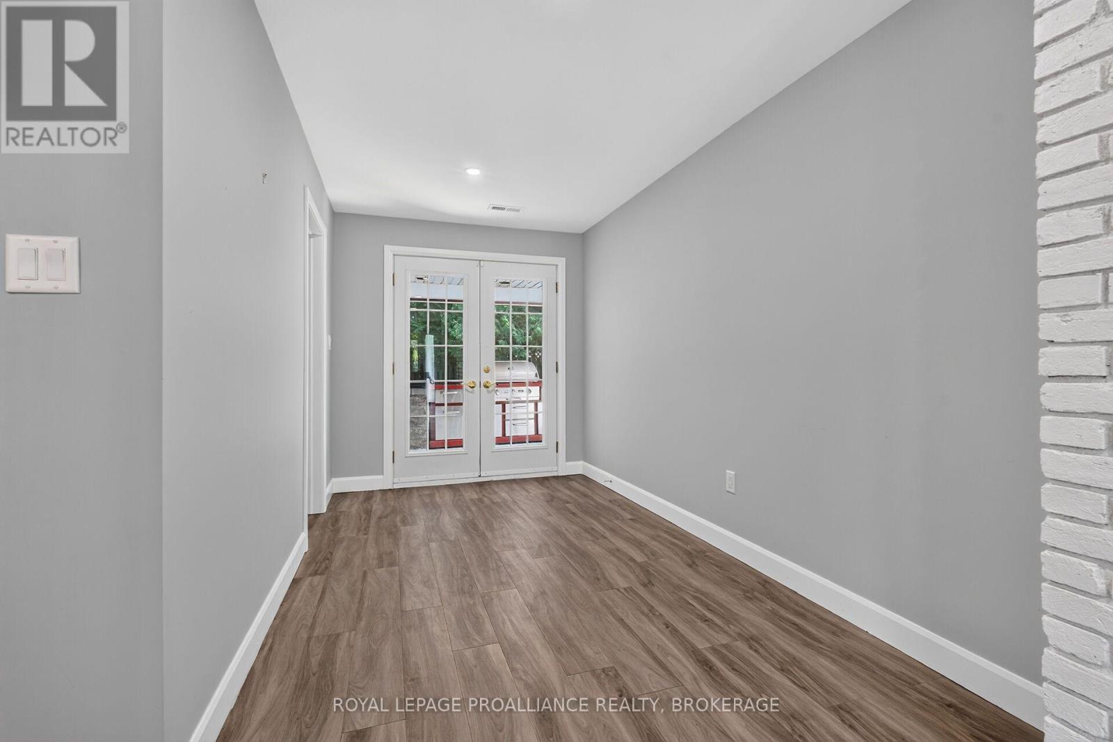 843 WOODBINE ROAD - 35