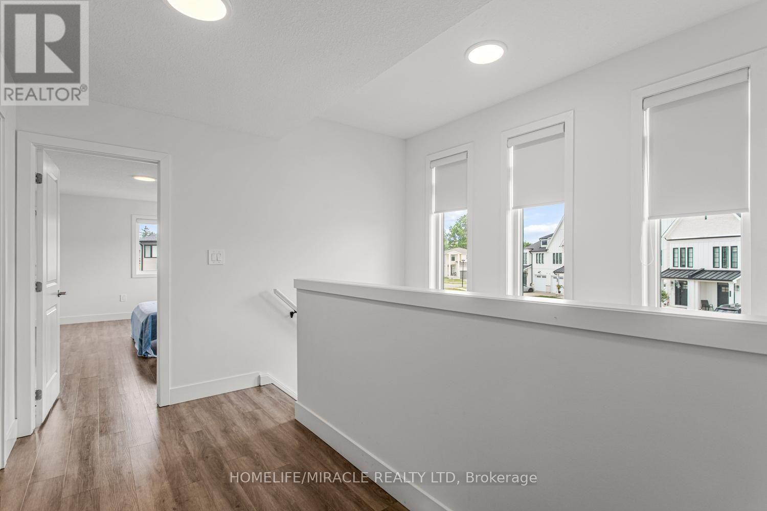 #38 3635 SOUTHBRIDGE AVENUE - 25