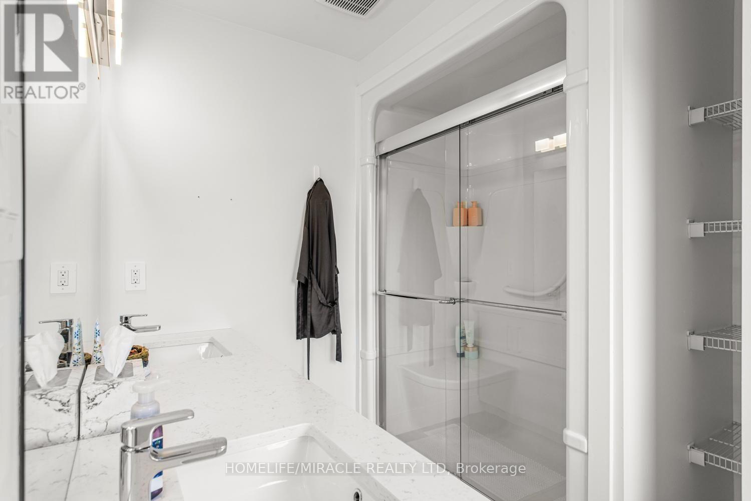 #38 3635 SOUTHBRIDGE AVENUE - 30
