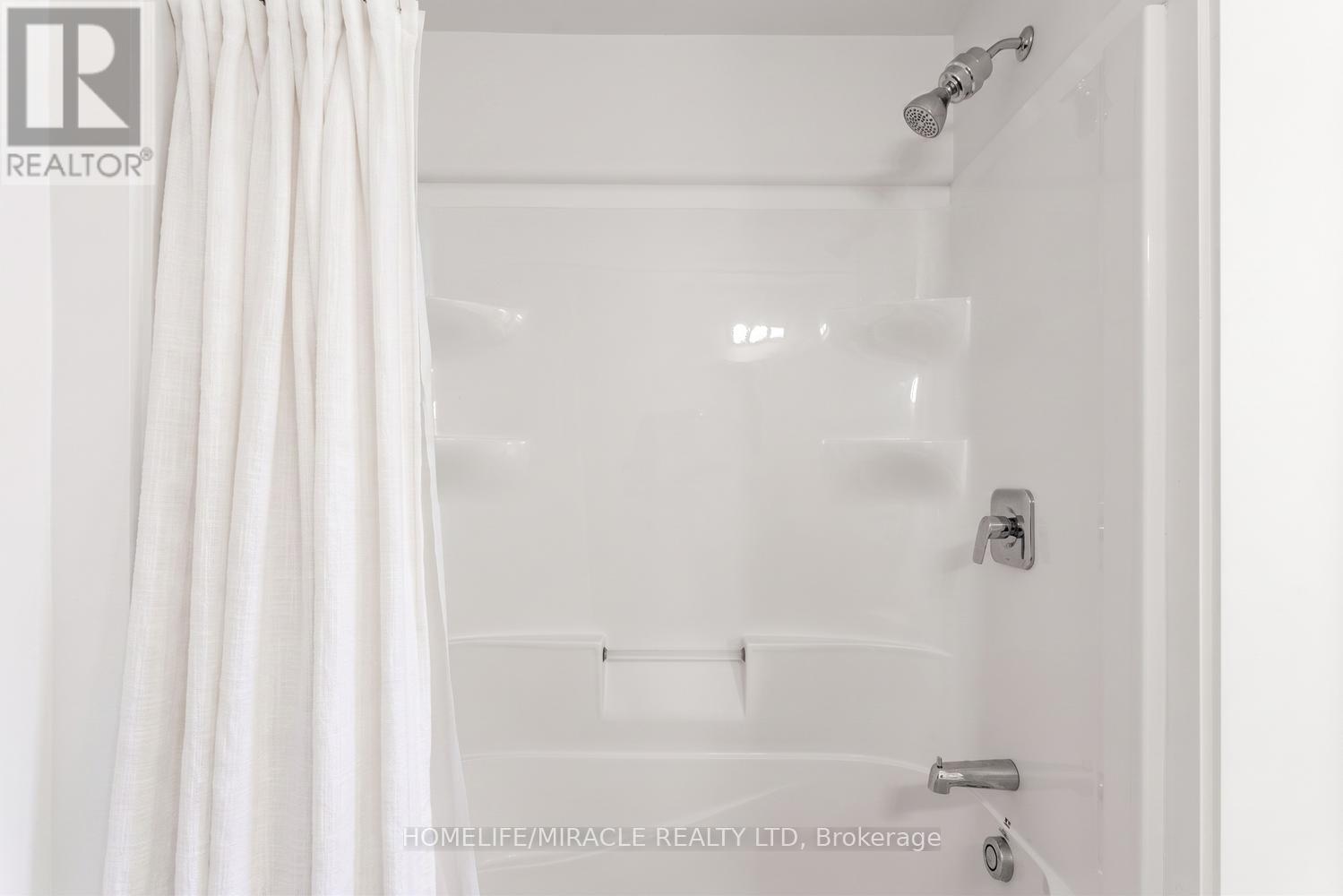 #38 3635 SOUTHBRIDGE AVENUE - 36
