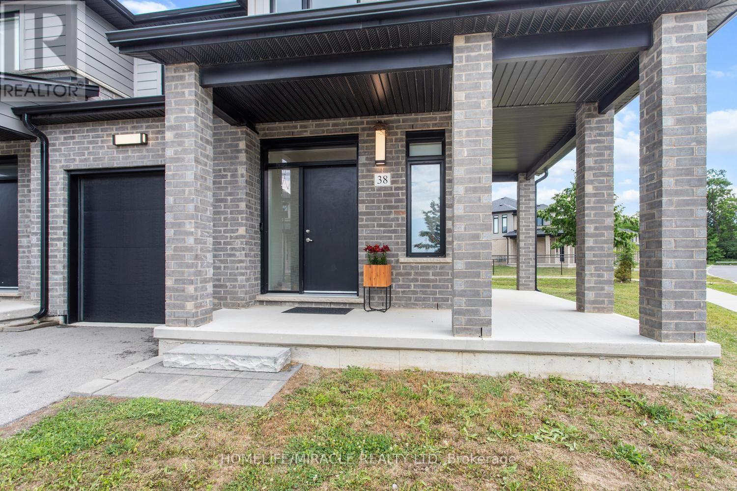 #38 3635 SOUTHBRIDGE AVENUE - 4