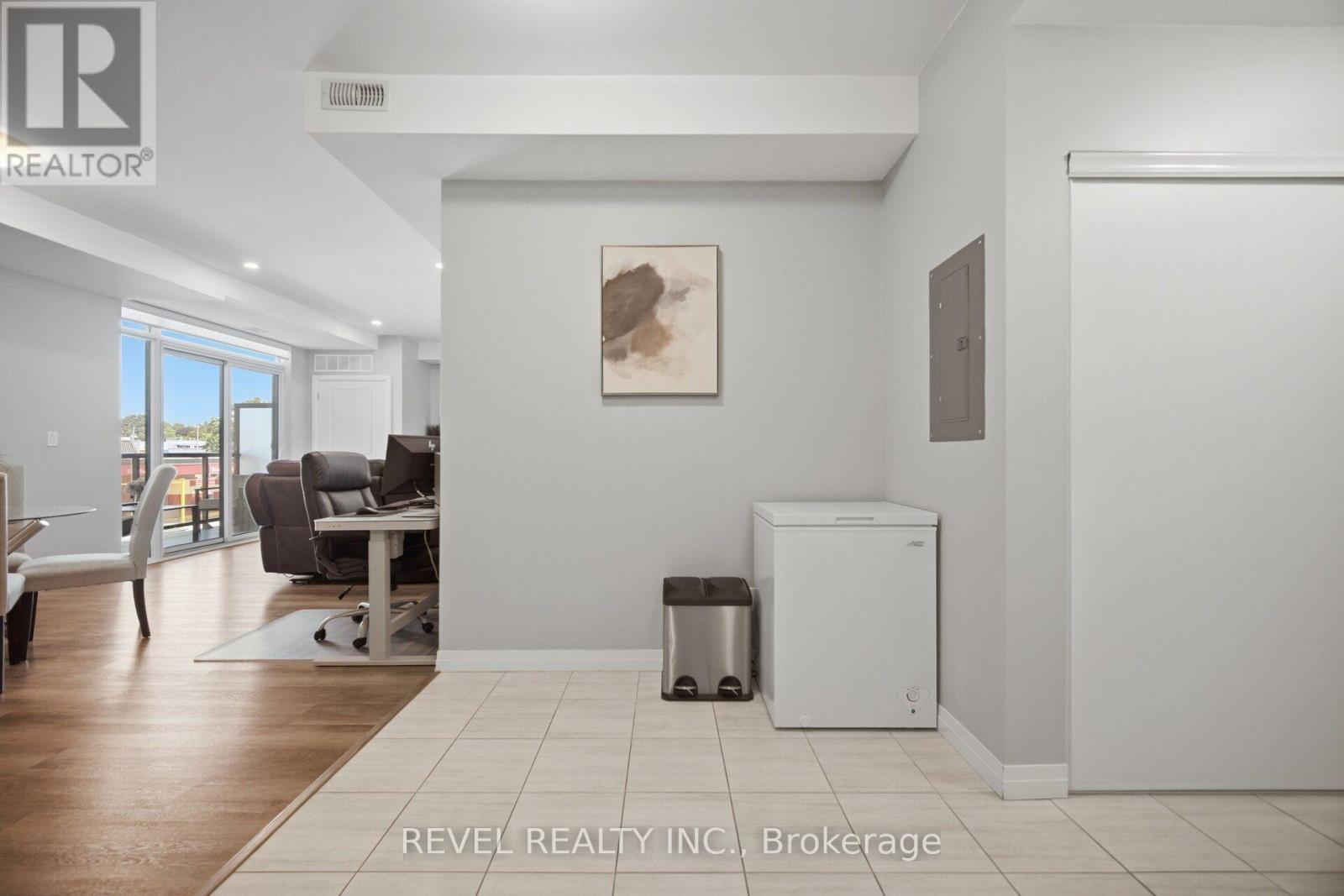 #214 5 HAMILTON STREET N - Image 7