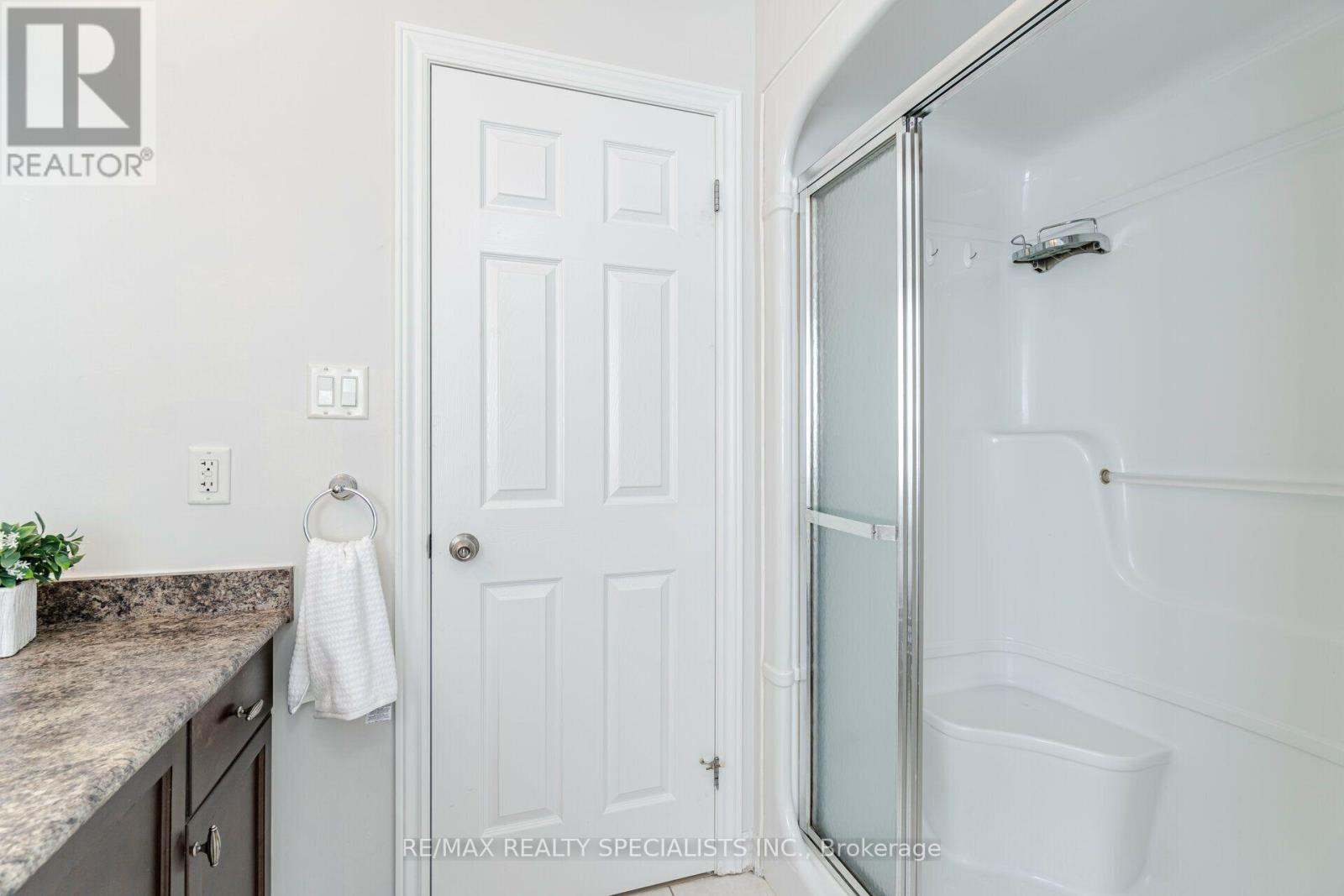 1435 MICKLEBOROUGH DRIVE - 34