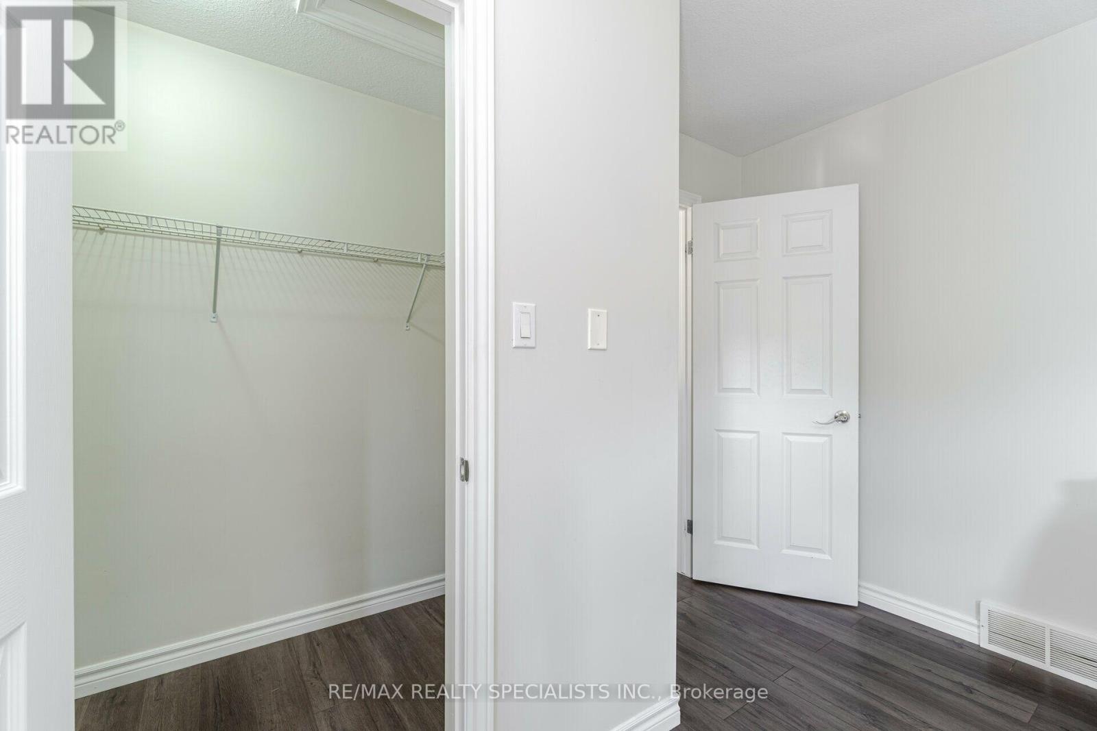 1435 MICKLEBOROUGH DRIVE - 35