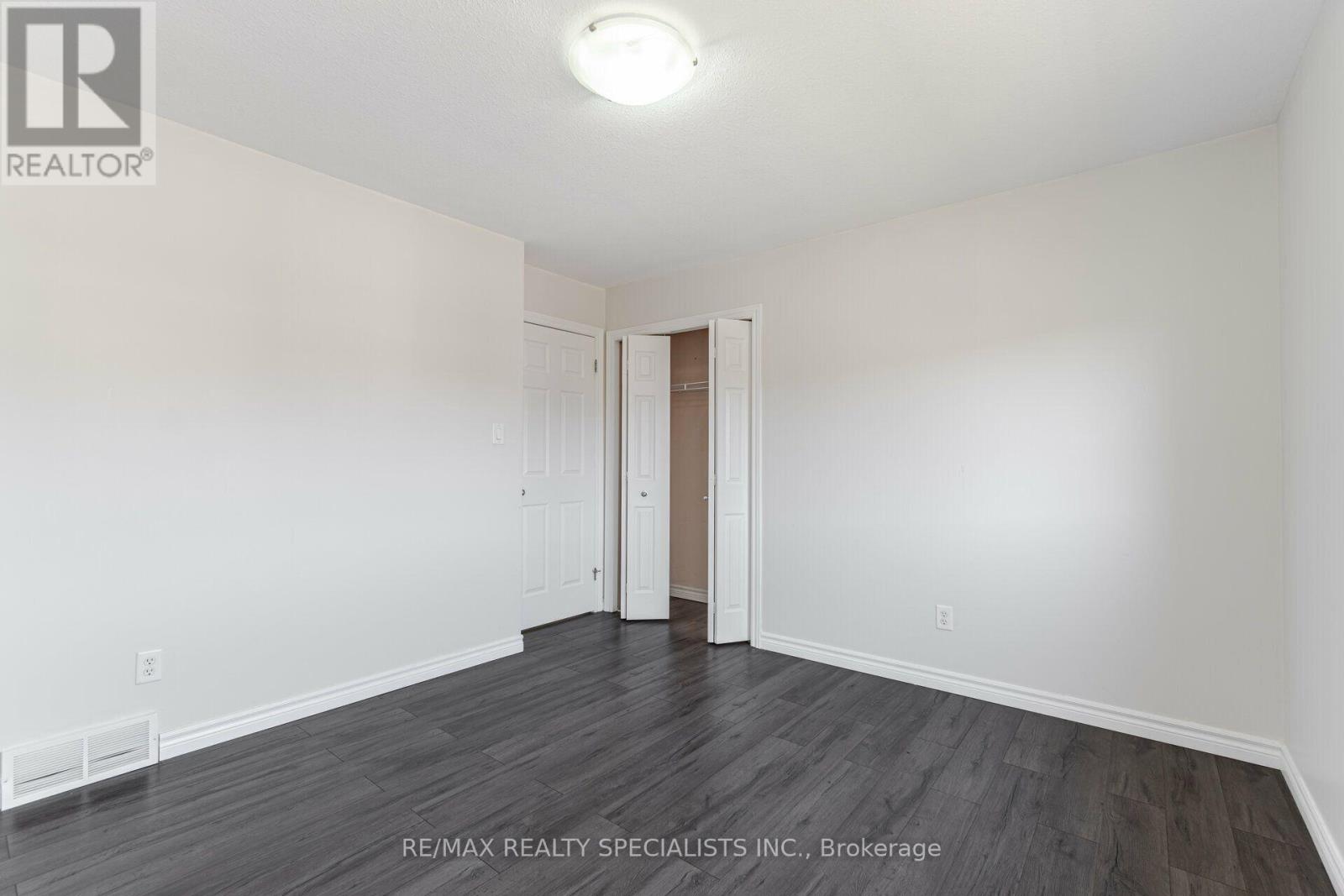 1435 MICKLEBOROUGH DRIVE - 42