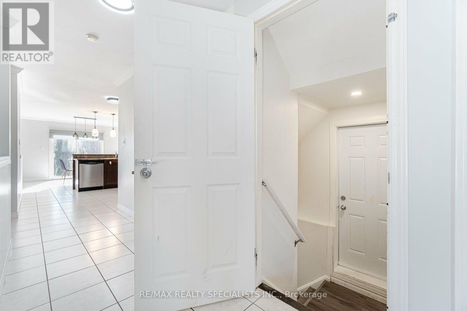 1435 MICKLEBOROUGH DRIVE - 45