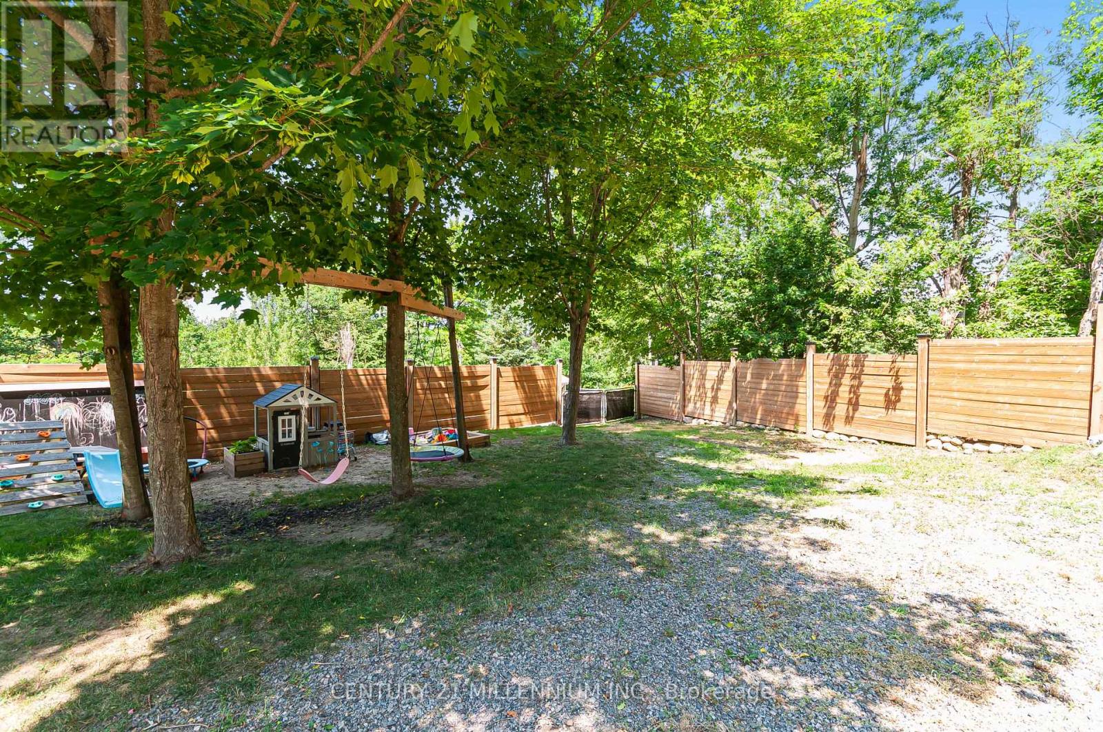 850 MUSKOKA ROAD N - 24