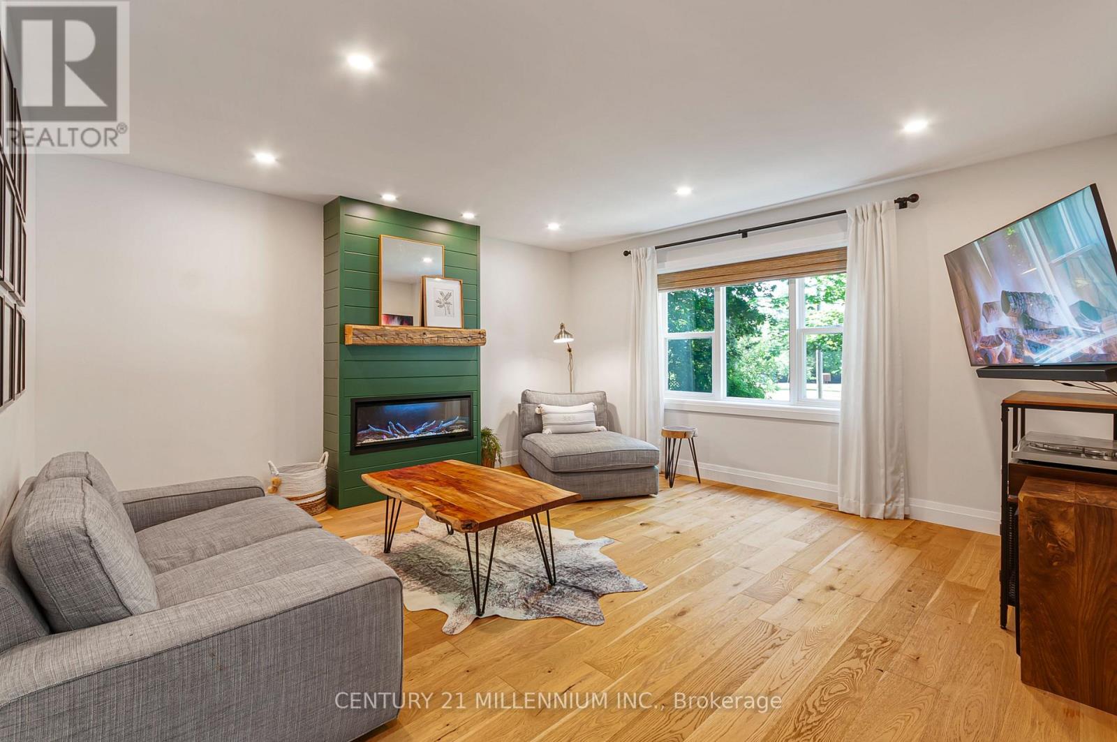 850 MUSKOKA ROAD N - 8