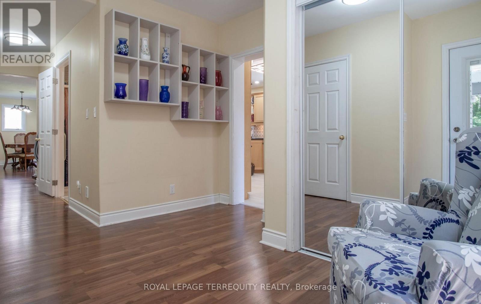 24 SIMCOE STREET - Image 15