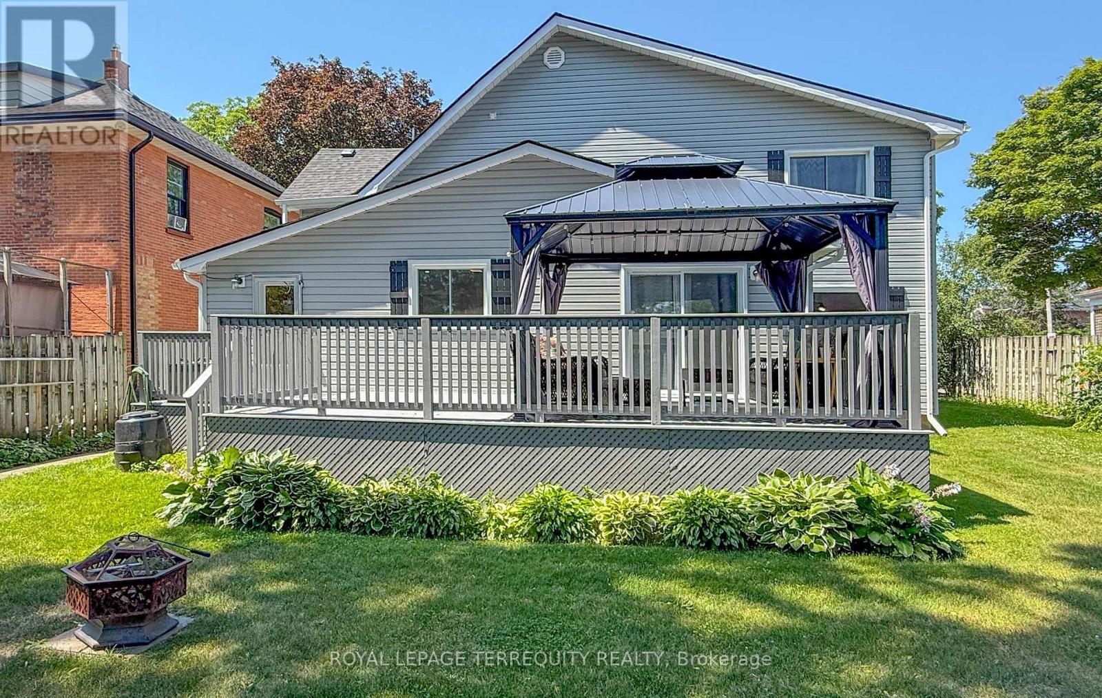 24 SIMCOE STREET - Image 29