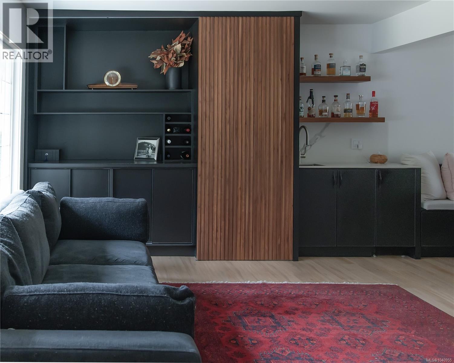  560 Kay Street, Saanich
