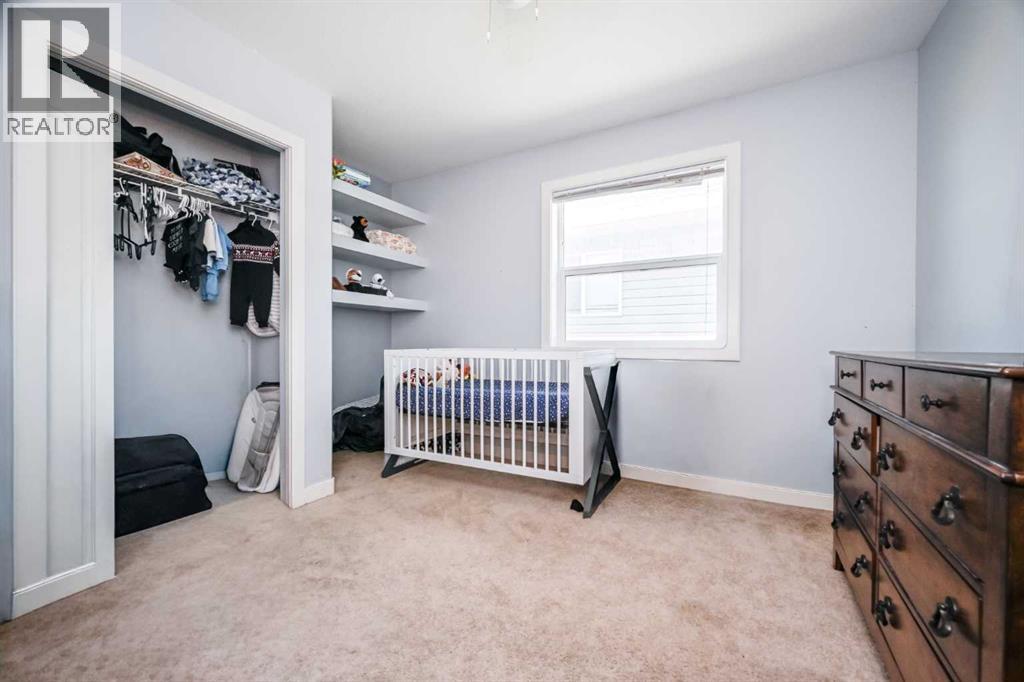 7018 90 Street - 12