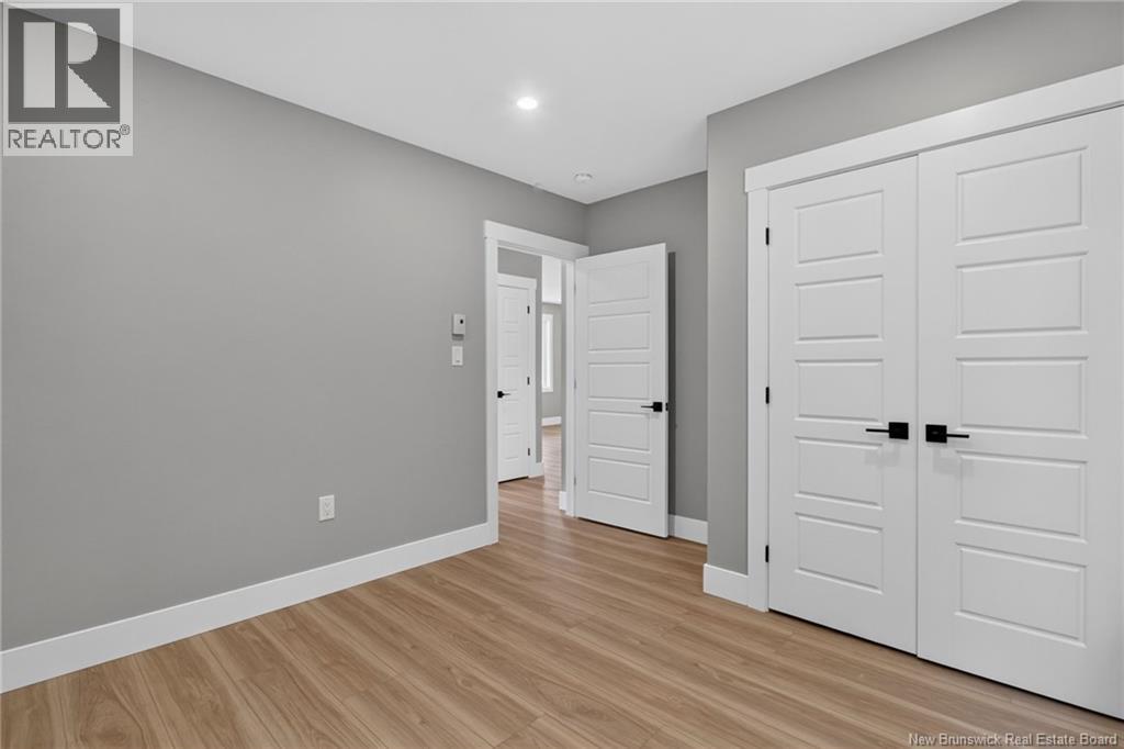 35 Lauza Avenue - 21