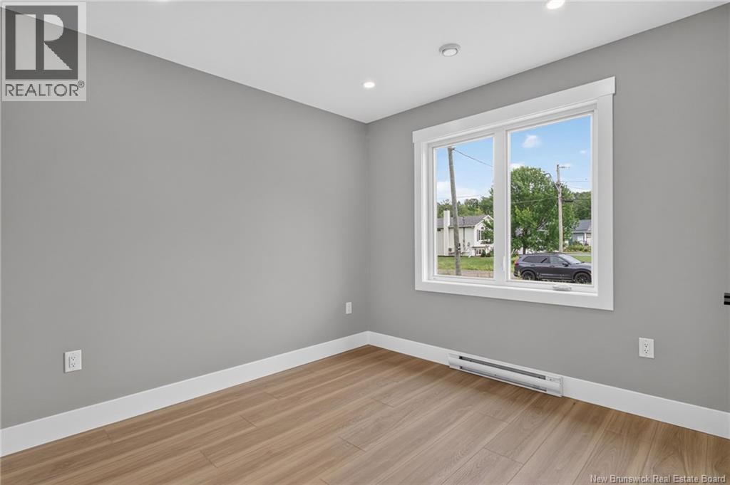 35 Lauza Avenue - 20