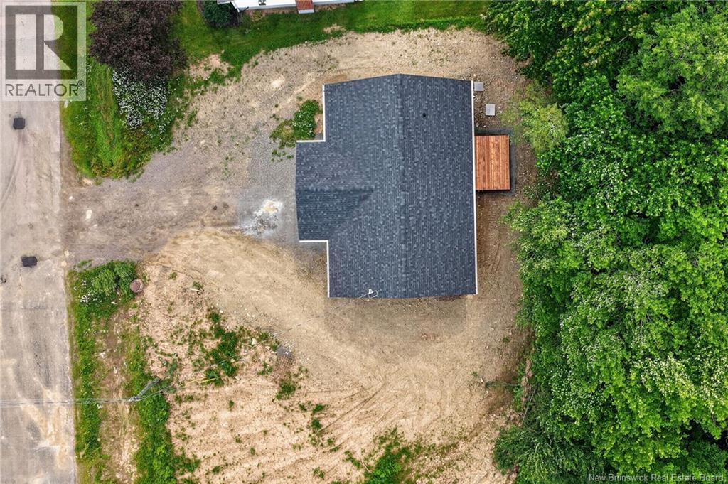 35 Lauza Avenue - 27