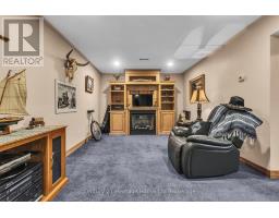 15 Gibson Drive, Tillsonburg, ON N4G5G4 Photo 33