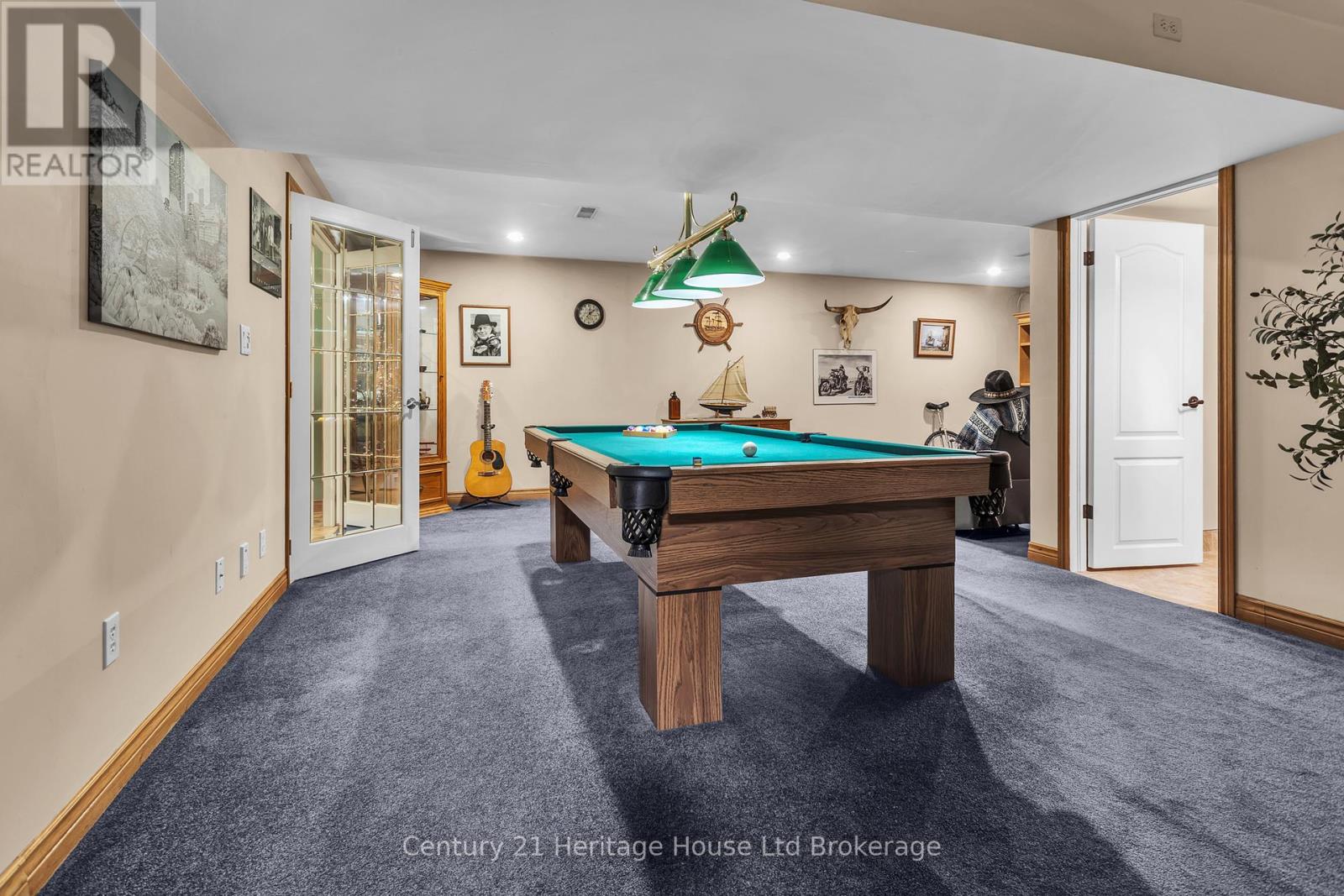 15 GIBSON DRIVE - 30