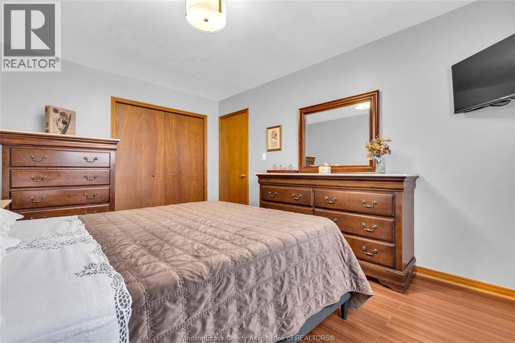 4239 MARLO - 15