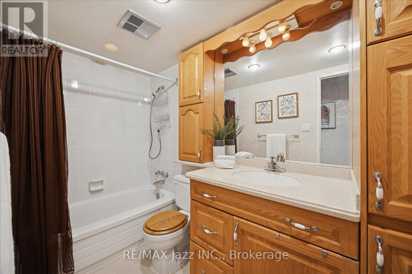 #102 120 ELGIN STREET W - 18