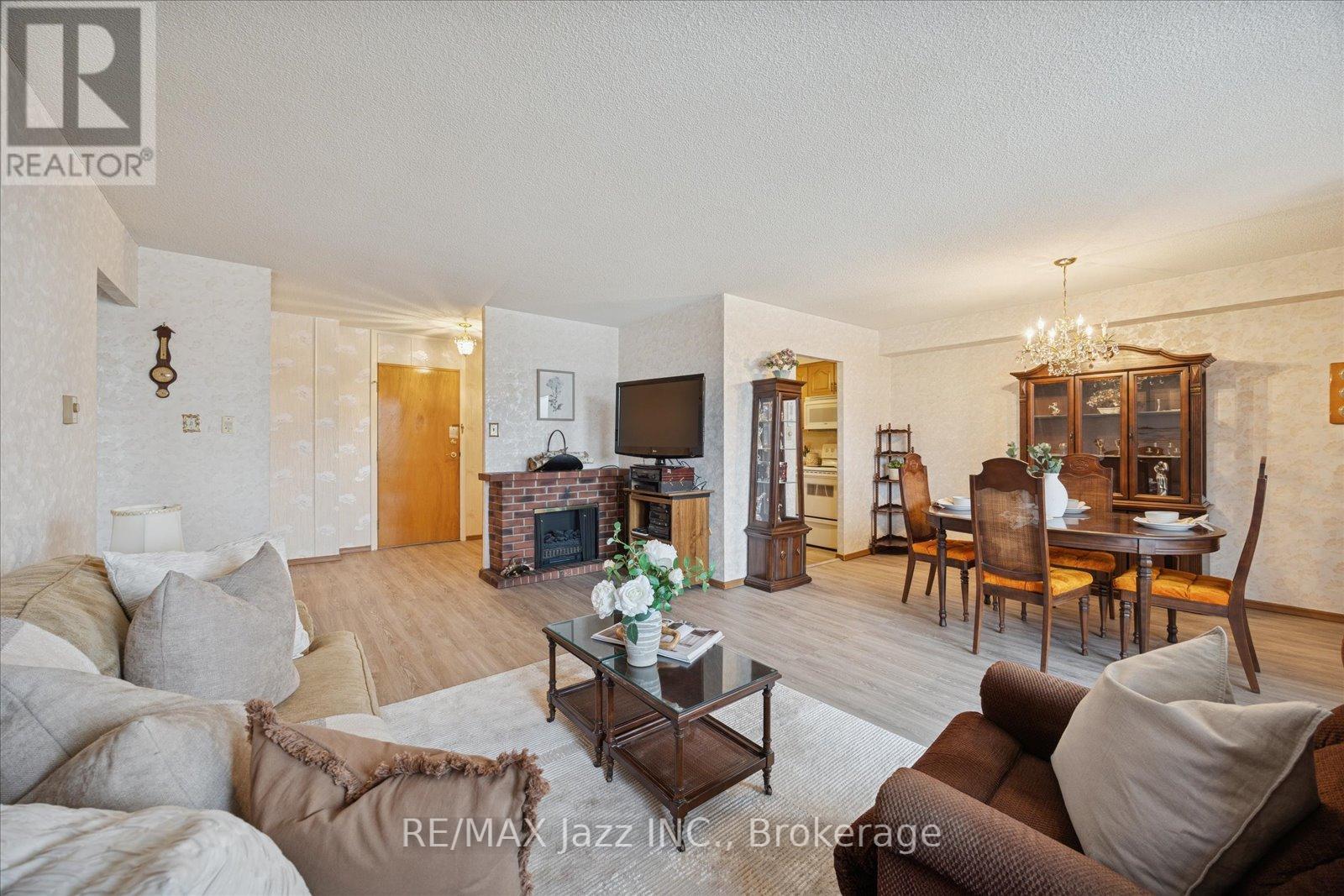 #102 120 ELGIN STREET W - 7