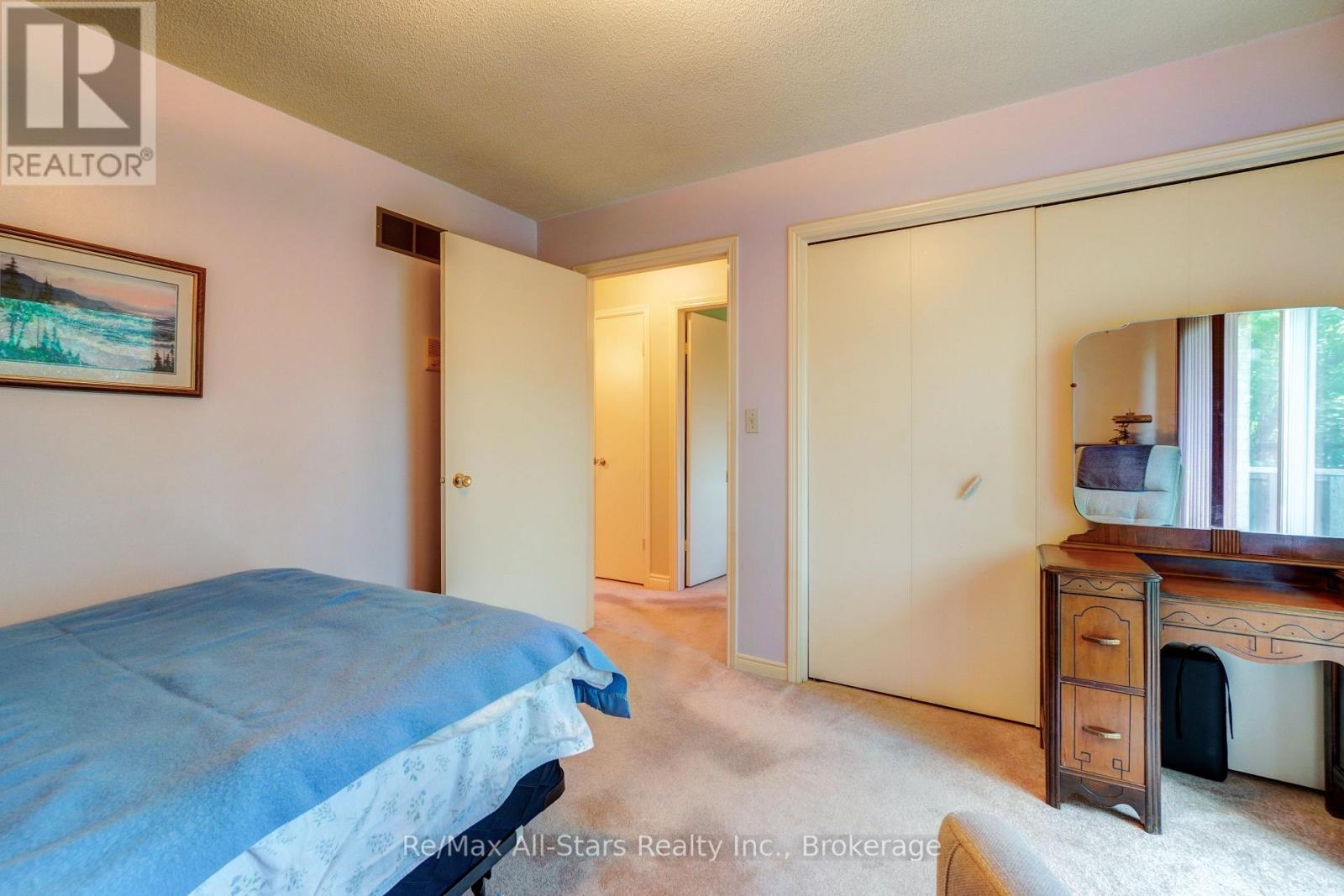 25 MADILL CRESCENT - 14