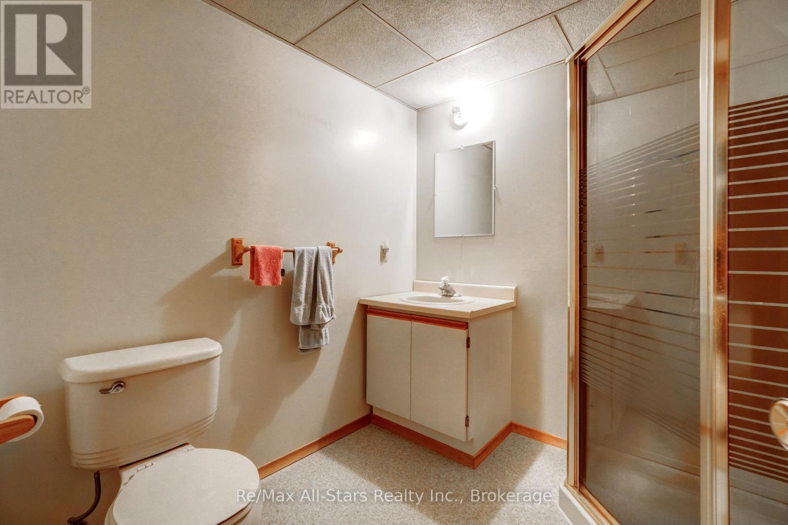 25 MADILL CRESCENT - 21