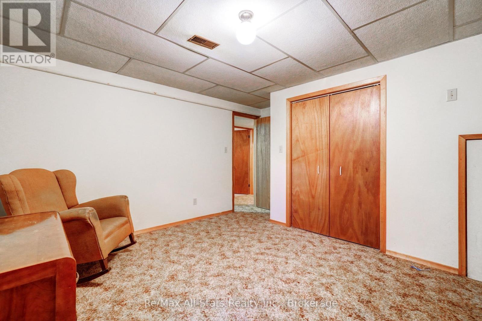 25 MADILL CRESCENT - 23