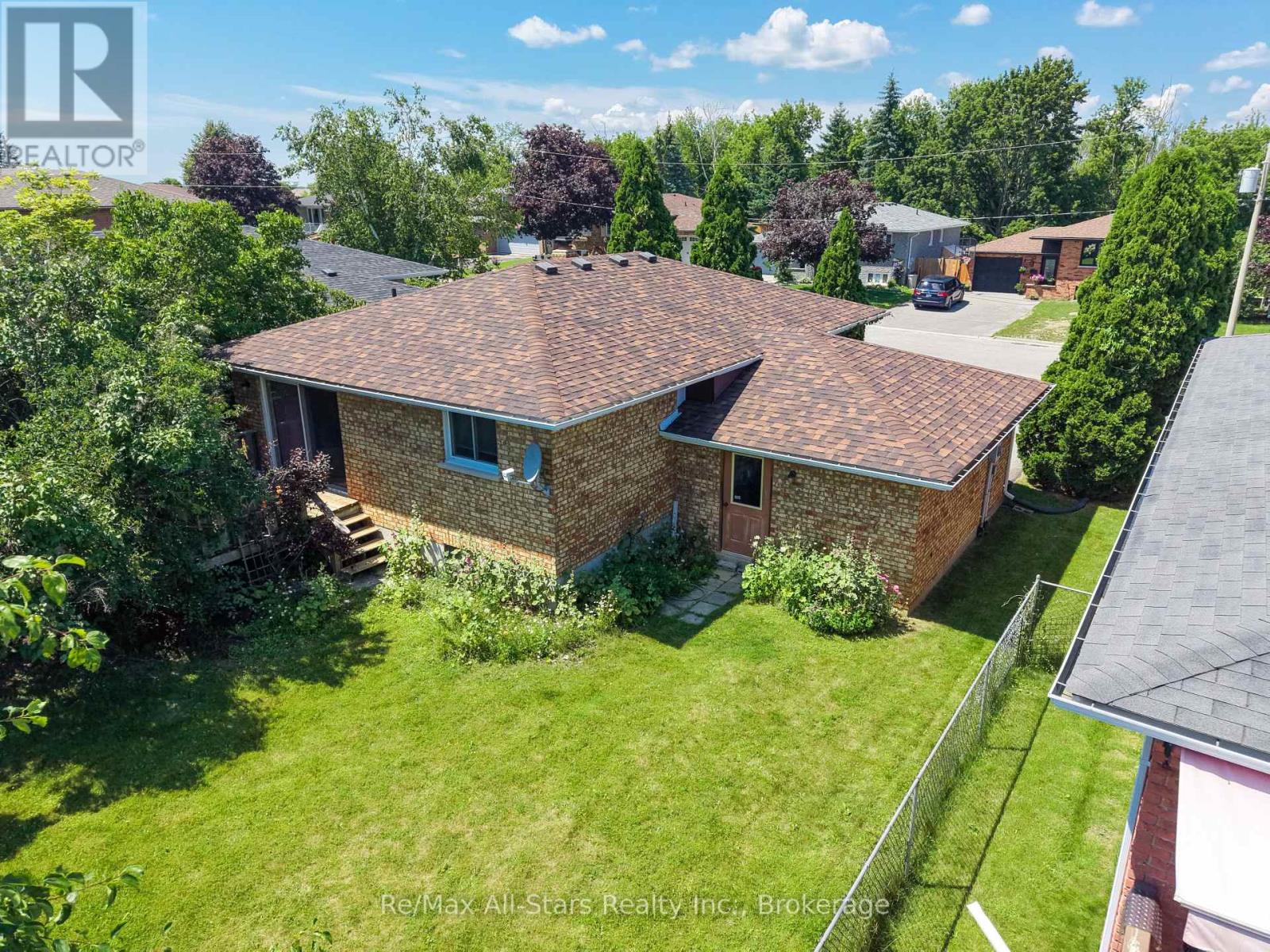 25 MADILL CRESCENT - 30