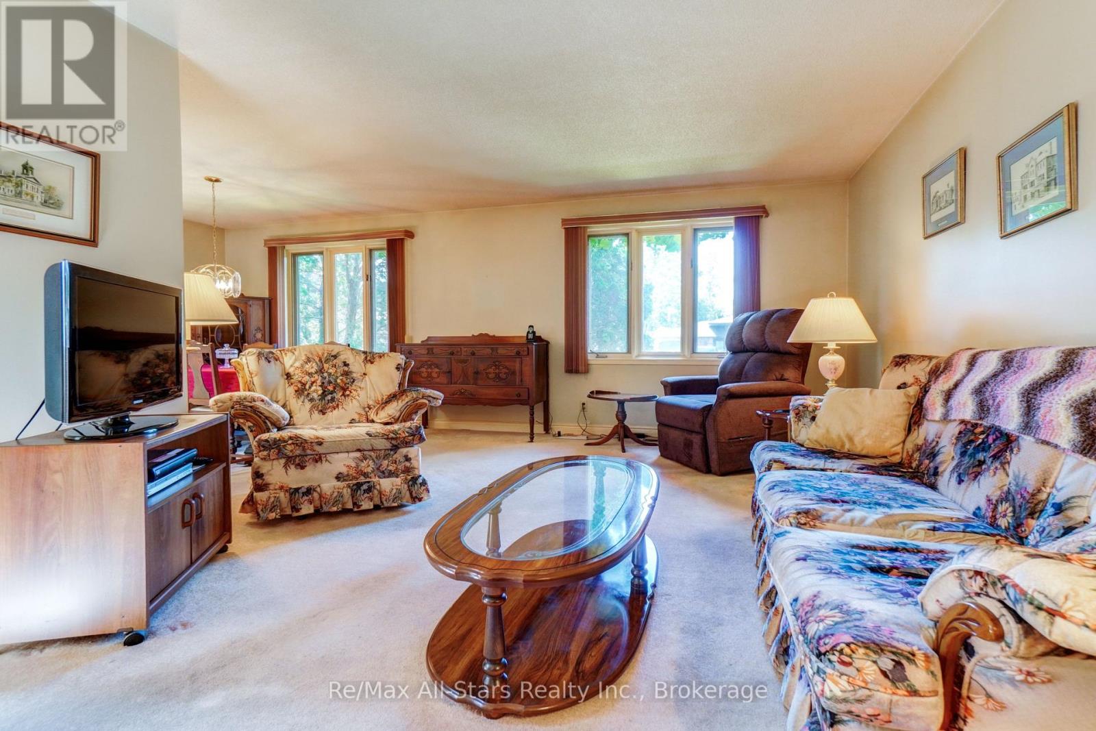 25 MADILL CRESCENT - 5