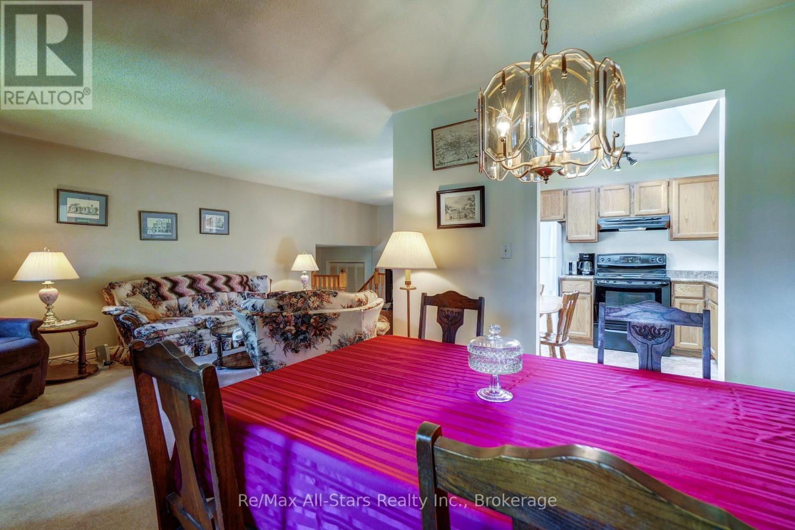 25 MADILL CRESCENT - 7