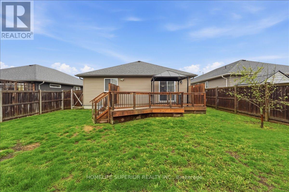 54 ASPEN DRIVE - 24