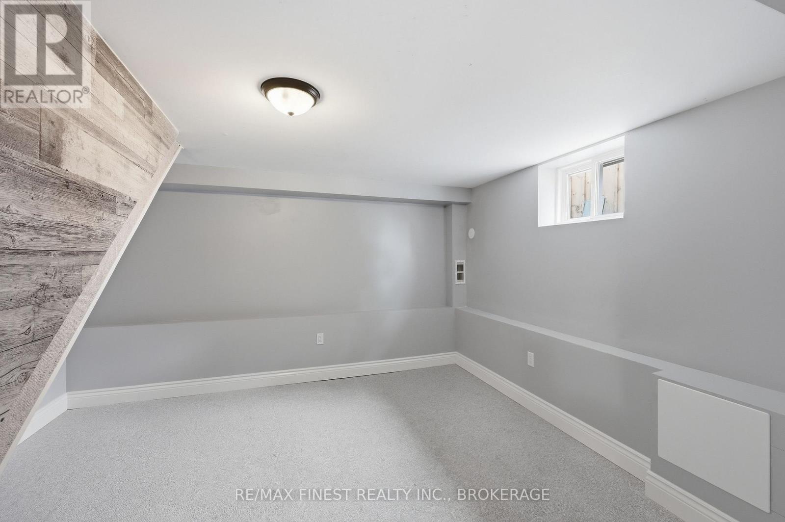 3007 PRINCESS STREET - 28