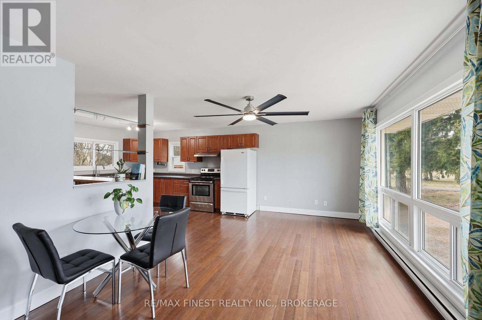 3007 PRINCESS STREET - 7