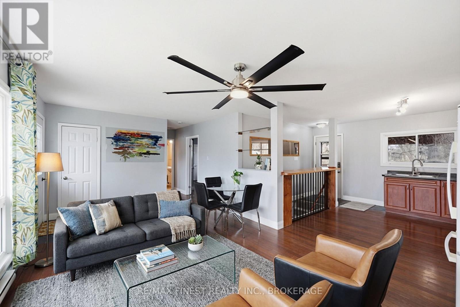 3007 PRINCESS STREET - 9
