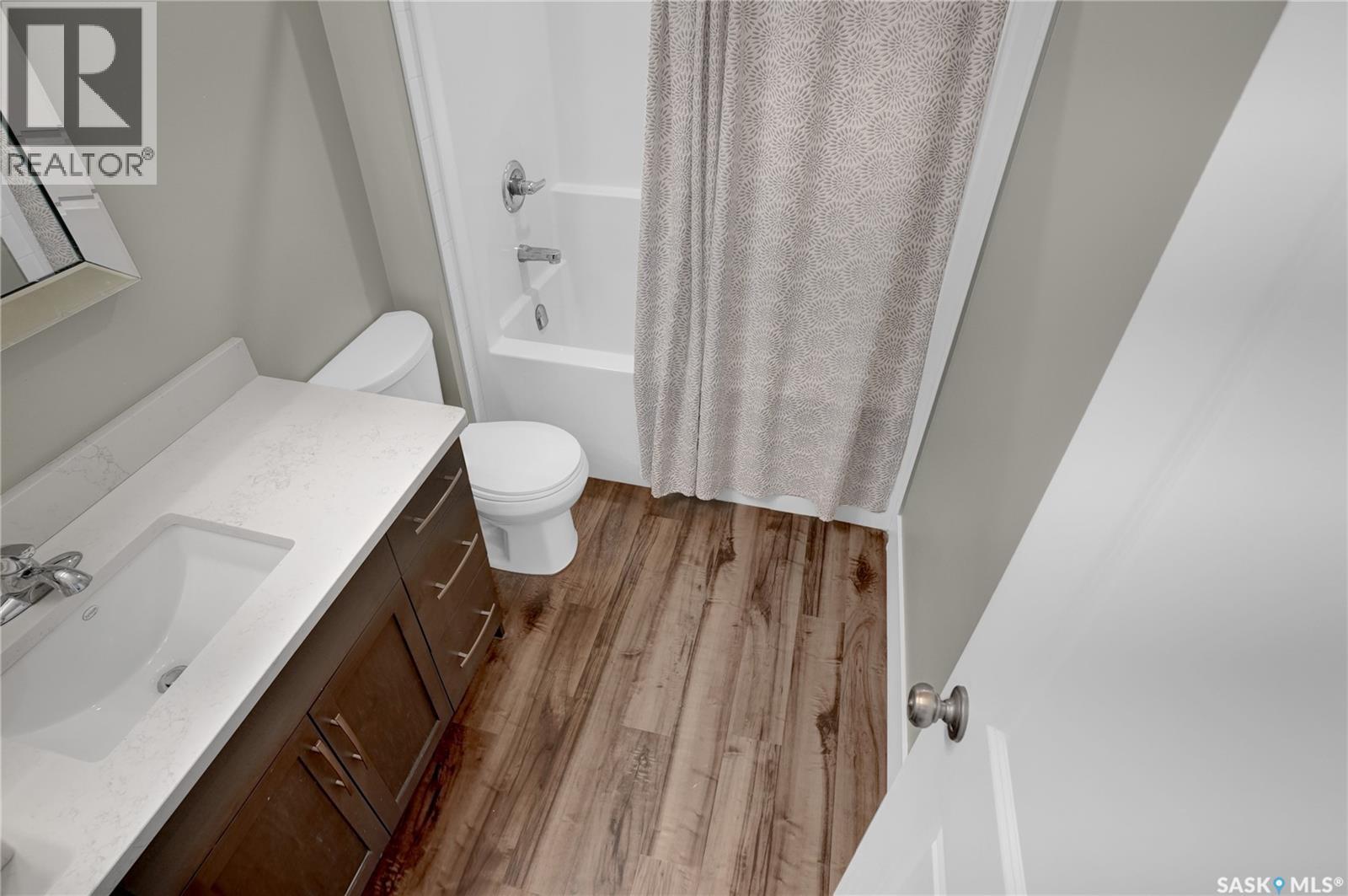 1049 Maplewood DRIVE - Image 28