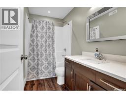 1049 Maplewood Drive, Moose Jaw, SK S6J0B6 Photo 34