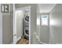 1049 Maplewood Drive, Moose Jaw, SK S6J0B6 Photo 36